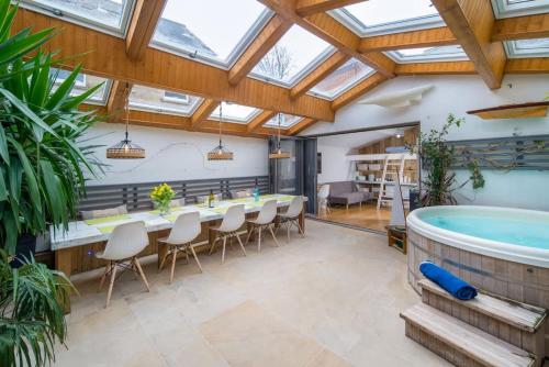 Windchasers in Cowes, United Kingdom