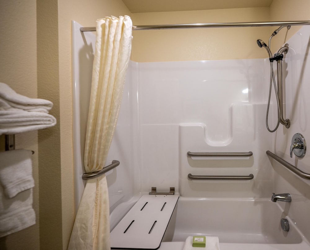 Cobblestone Hotel & Suites Lamar - photo 53
