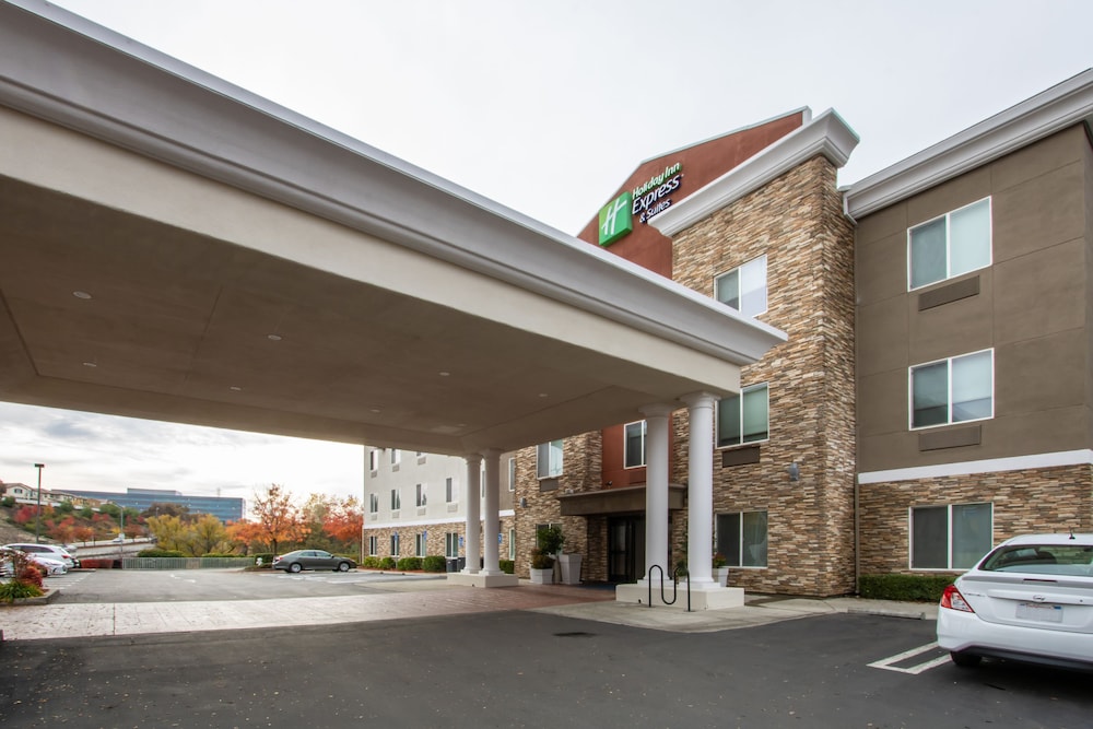 Holiday Inn Express Hotel & Suites Roseville Galleria Area by IHG - photo 126