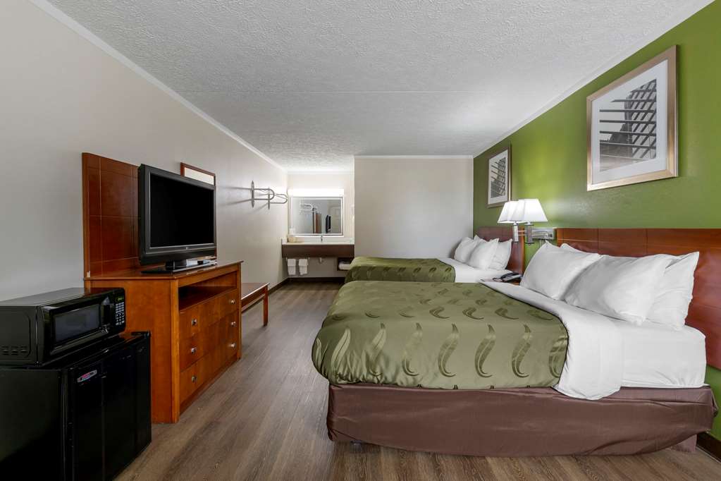 Quality Inn Roxboro South - photo 7
