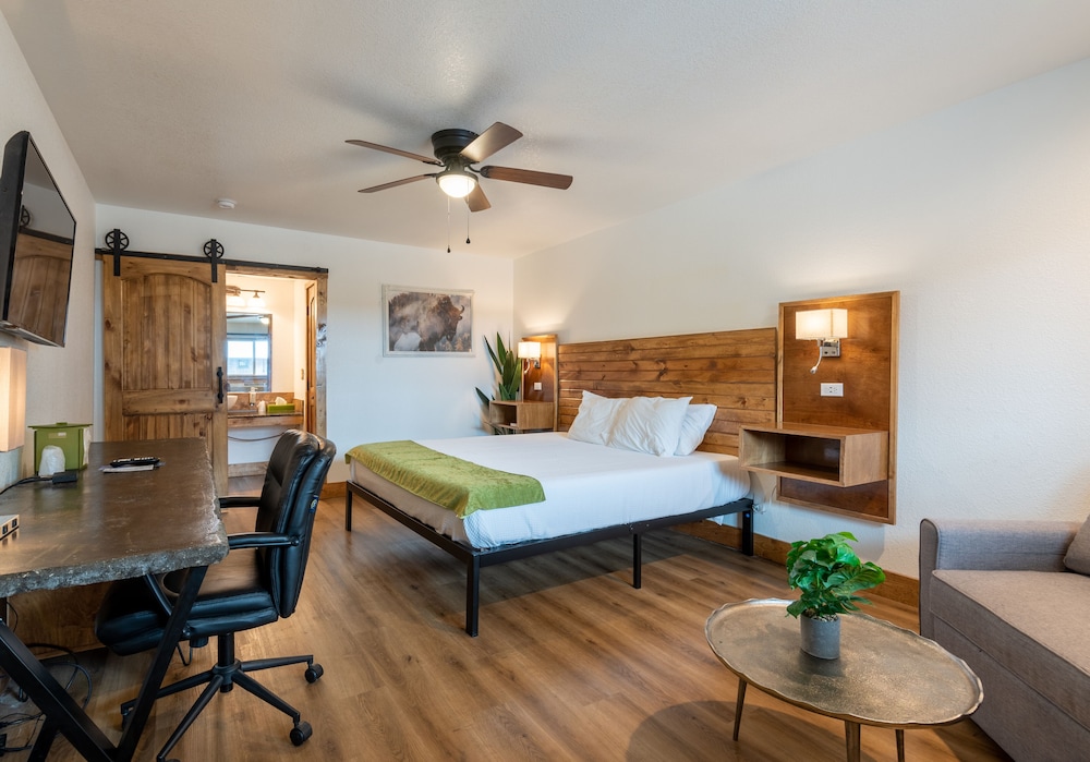 Americas Best Value Inn By The River Hot Springs - photo 2