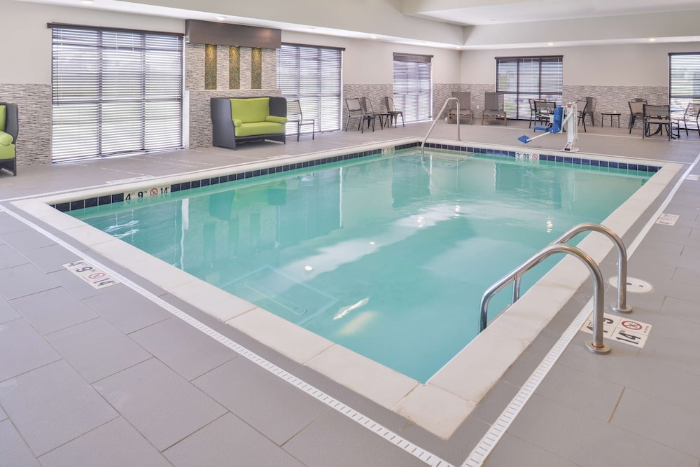 Hampton Inn & Suites Altoona Des Moines - photo 48