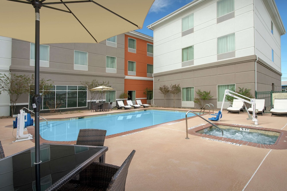 Hilton Garden Inn Odessa - photo 16