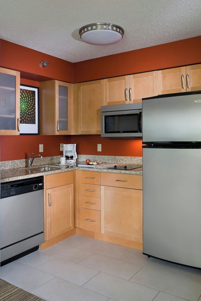 Residence Inn Cedar Rapids - photo 7