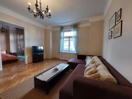 Terrific Tátra Apartment — 4-Star Luxury Hotel in Budapest, Hungary