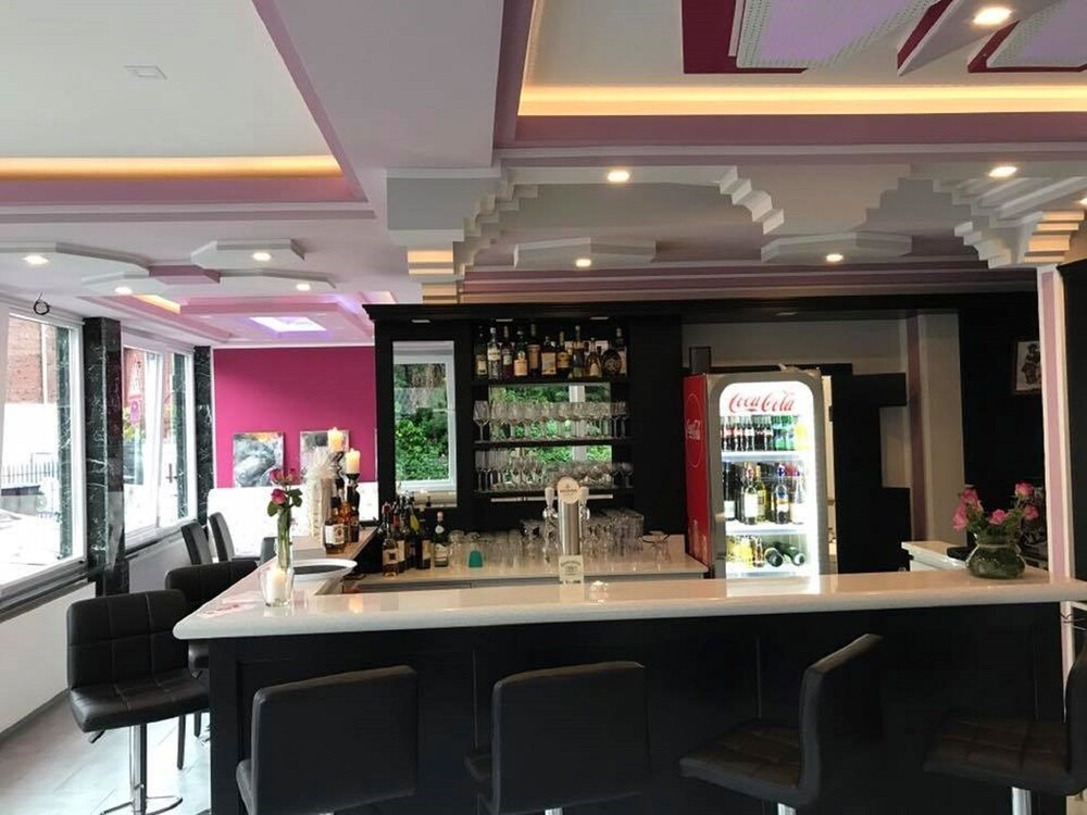 Hotel Bar