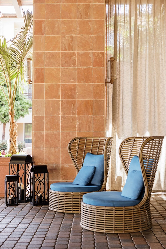 The Cassara Carlsbad Tapestry Collection by Hilton - photo 100