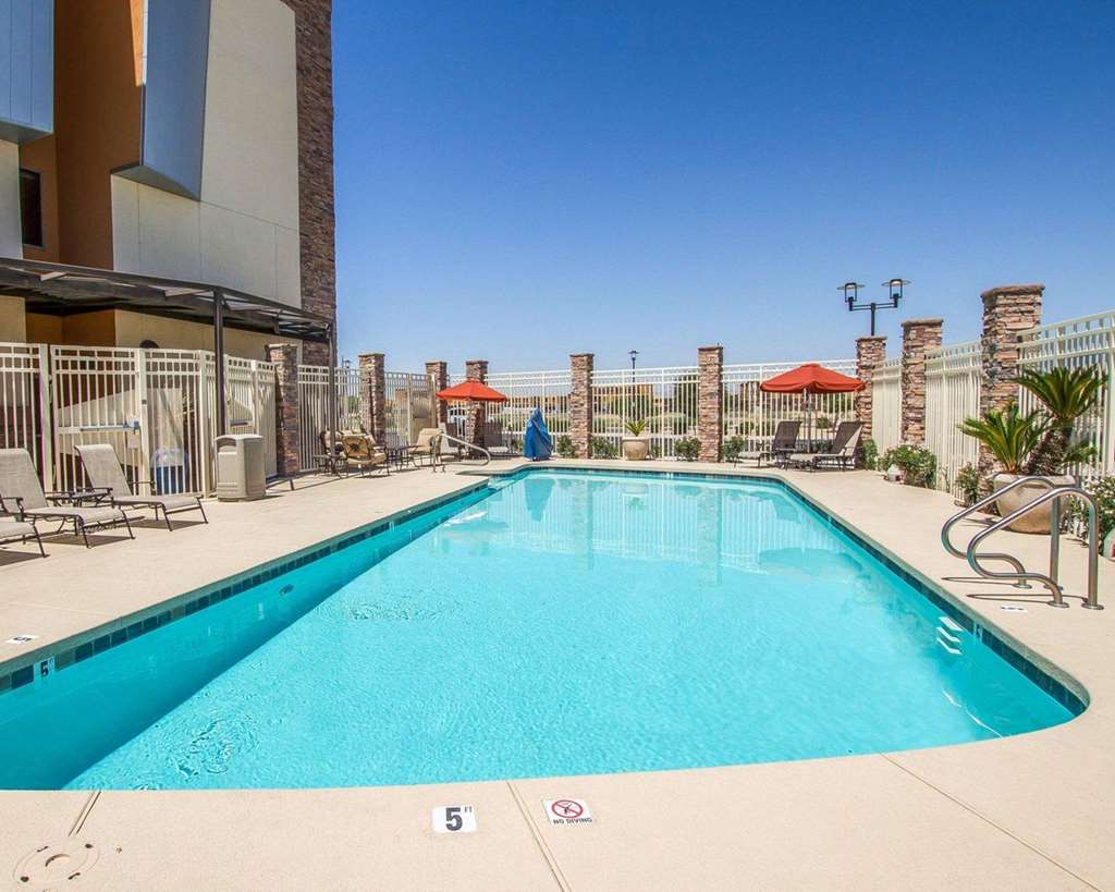 Comfort Suites Glendale State Farm Stadium Area - photo 30