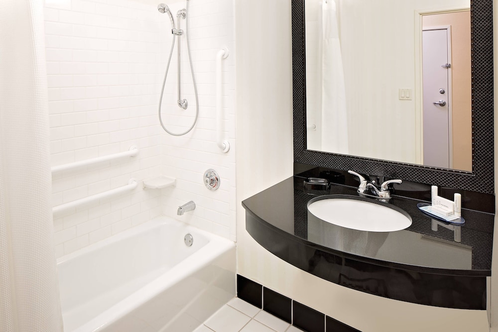 Fairfield Inn & Suites by Marriott Dallas Mansfield - photo 14