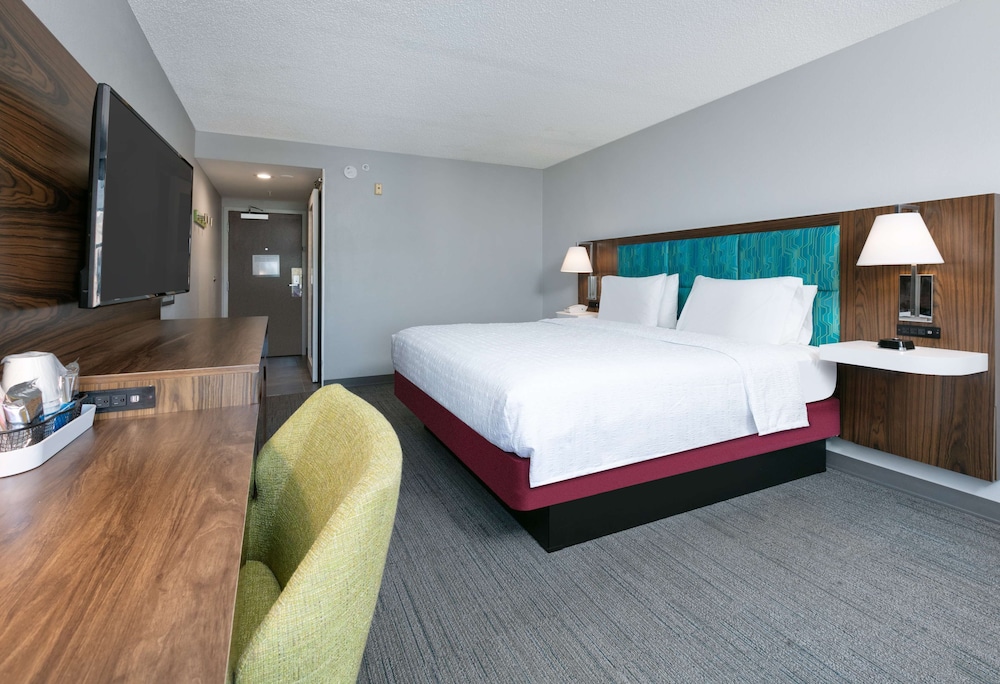 Hampton Inn Biloxi - photo 9