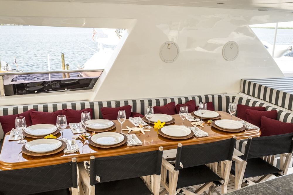 Miami Beach Luxury Yacht Charters - photo 18