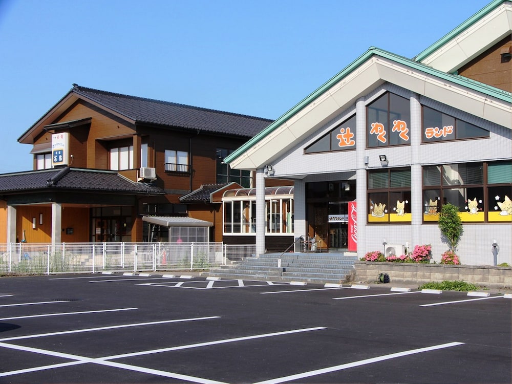 Tuji Wakuwaku Land Minshuku Chaya — Uozu