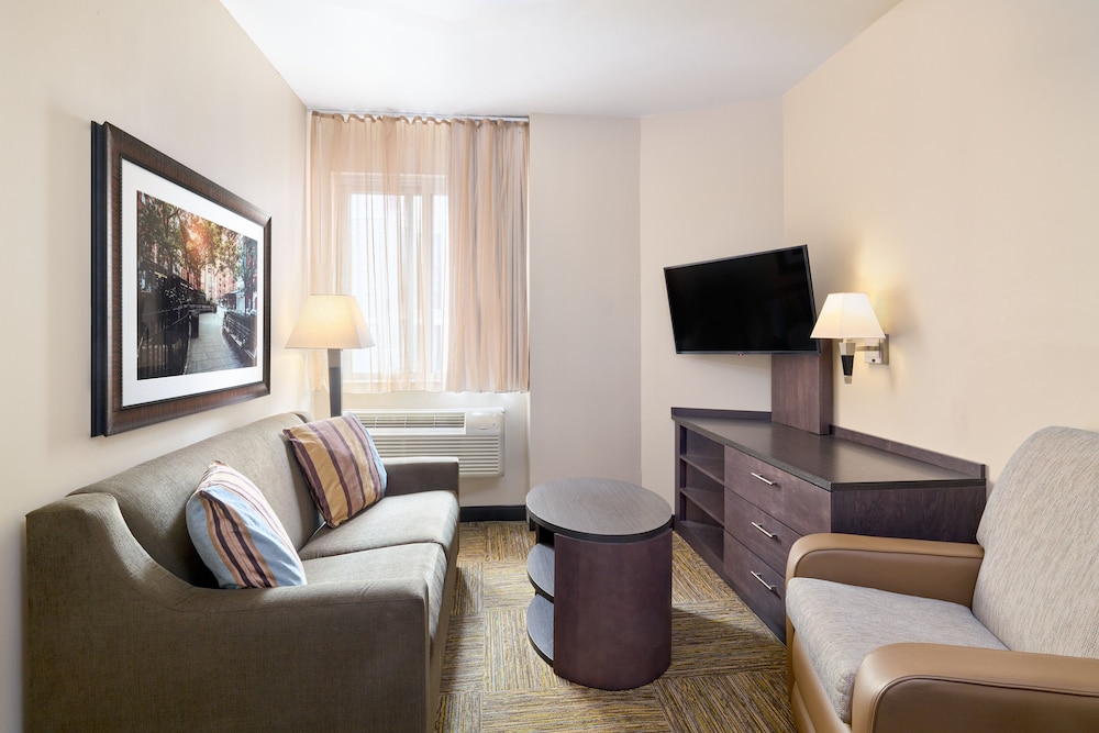 Candlewood Suites New York City Times Square by IHG - photo 15