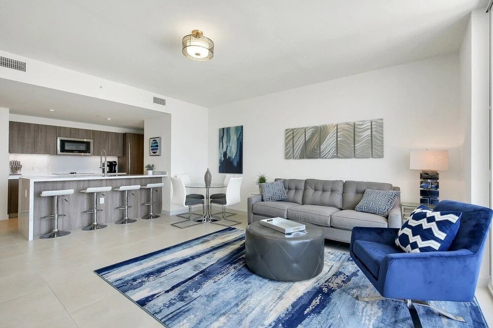 Top Fort Lauderdale Condo 9th Floor Private and Sanitized Hotel Amenities Free Parking for Stays Over 27 Days 400 ft From the Beach. Hosted by Super Host - photo 2