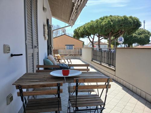 CV002 Cervia nuovo bilocale con ampia terrazza e posto auto — 4-Star Luxury Hotel in Cervia, Italy