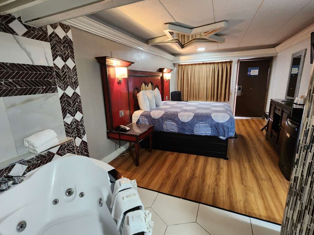 Americas Best Value Inn & Suites Little Rock at Scott Hamilton Dr - photo 37