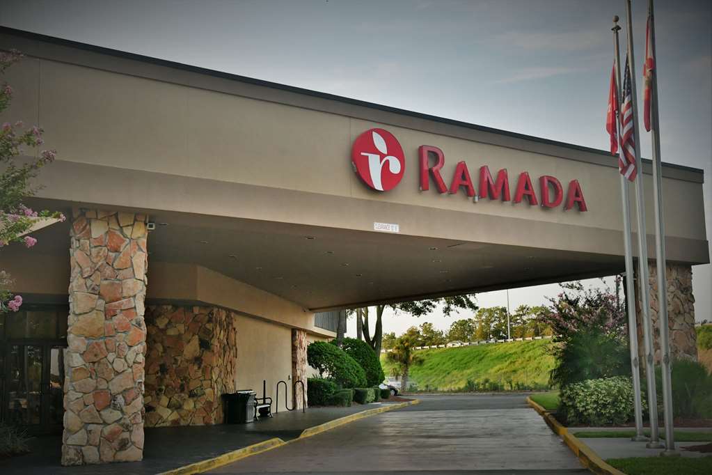 Ramada Hotel & Conference Center by Wyndham Jacksonville - photo 2