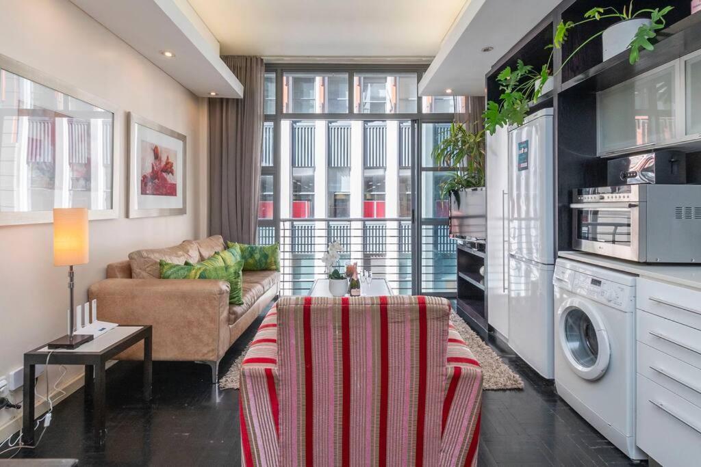 Modern Apartment in Wale street