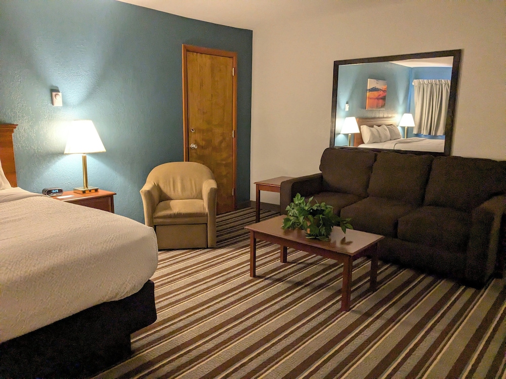 Magnuson Hotel Copper Crown - photo 8