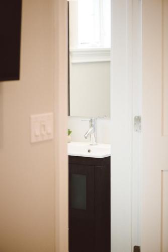 The East Island Reserve Hotel - photo 28