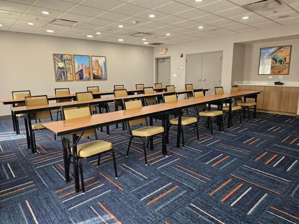 Hampton Inn & Suites Chicago Deer Park - photo 61