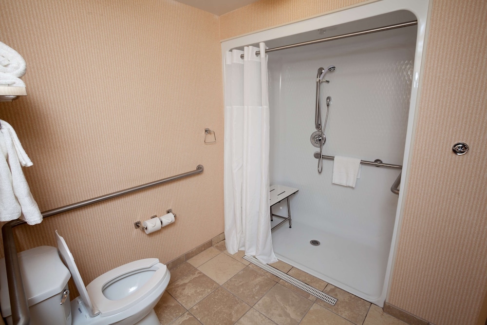 Hampton Inn Oneonta - photo 37