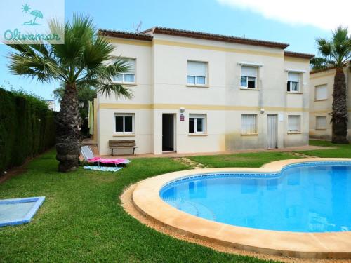 Planta Baja Con Piscina Muy Bonita Y Cerca Del Mar — carbon neutral stay, Oliva