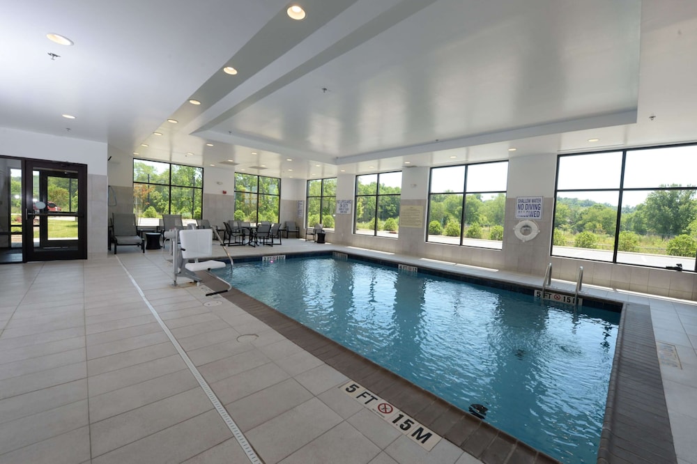 Hampton Inn & Suites Lenoir - photo 38