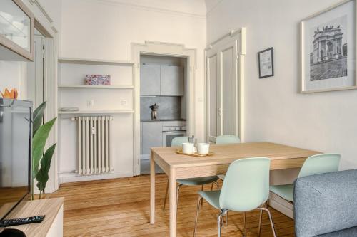 JOIVY Classy apartment near Duomo di Milano — 4-Star Luxury Hotel in Milan, Italy
