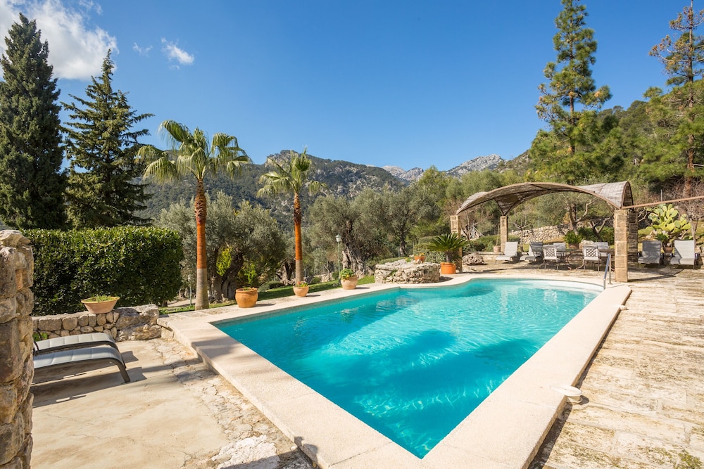 Finca Hotel Es Castell — Selva — photo 2