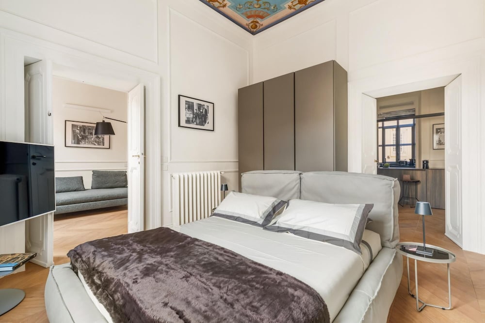 Charm and Elegance by The Spanish Steps — 4-Star Luxury Hotel in Rome, Italy