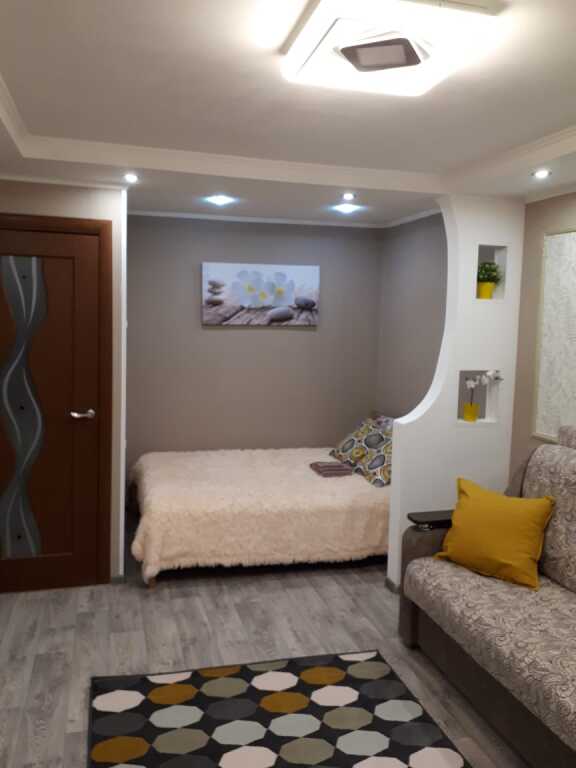 Mirniy dom na ulitse Tihonova 16A — hotel in Mirny