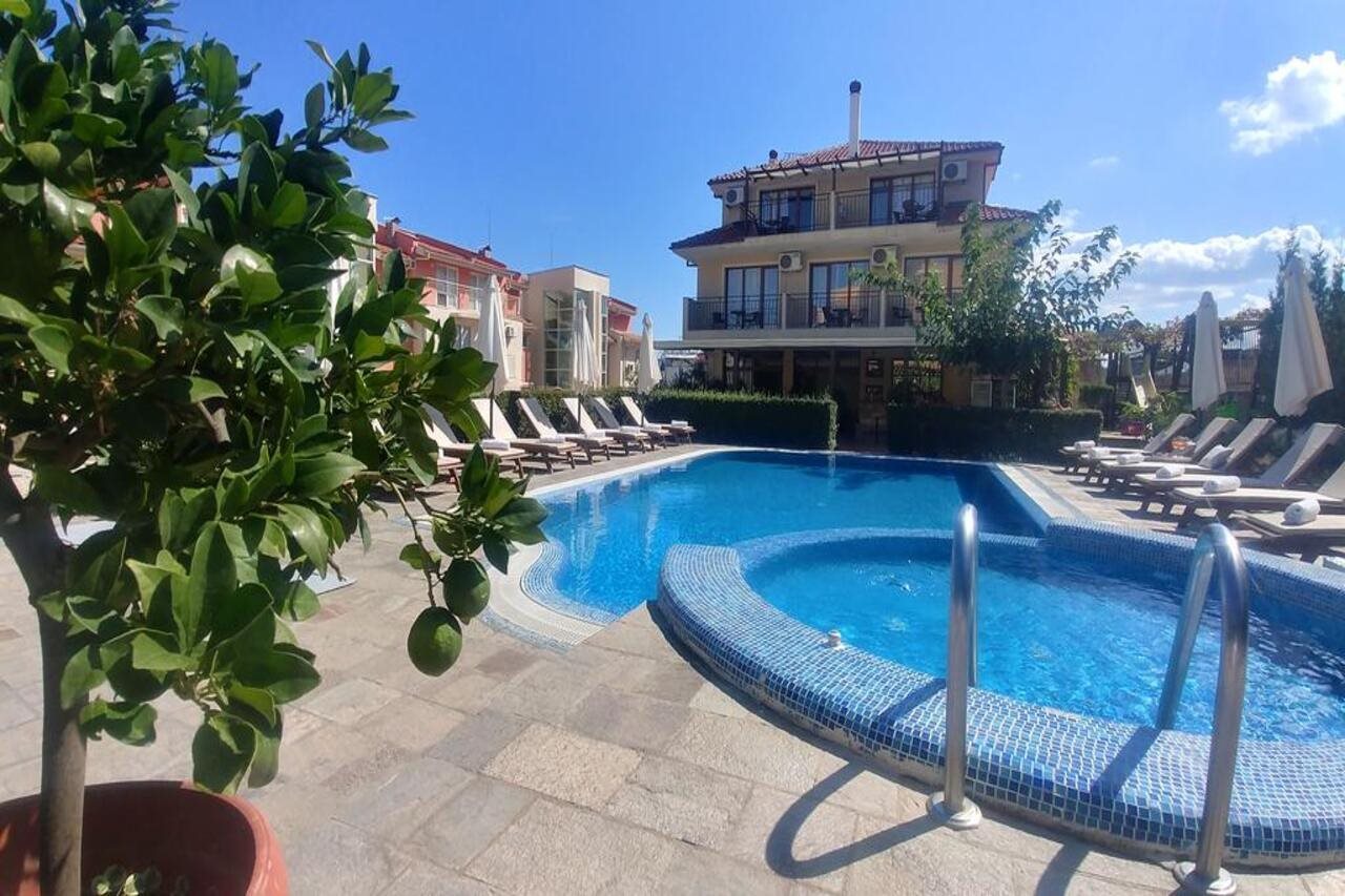 Muses - carbon neutral hotel in Sozopol
