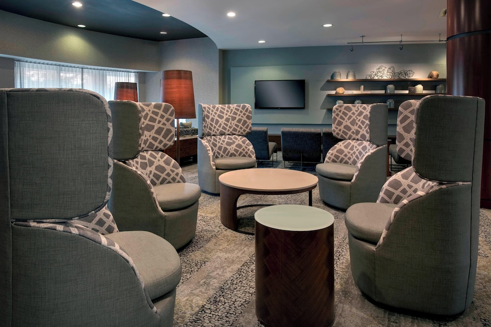 Courtyard by Marriott Lebanon - photo 2