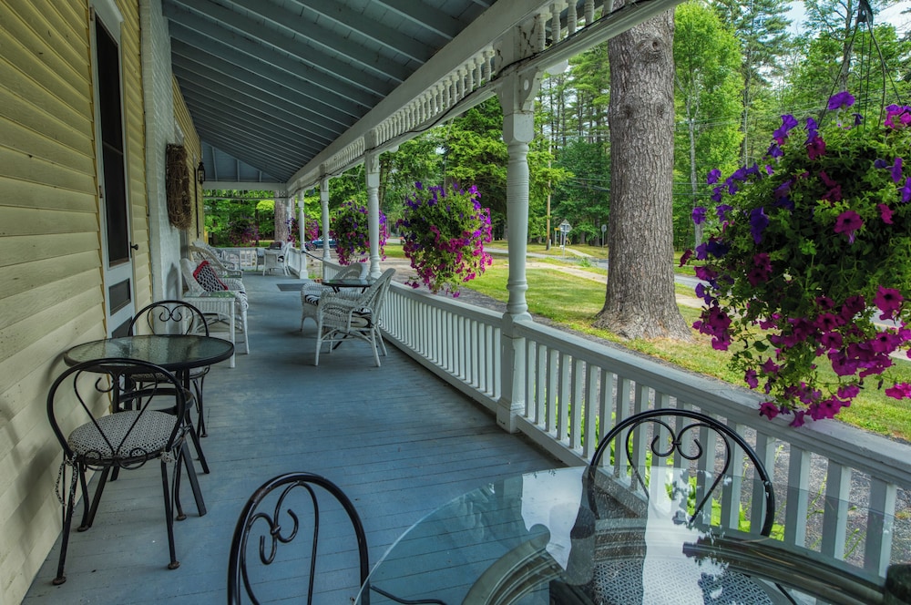 Rockwell Falls Inn and Wine Bar - photo 100