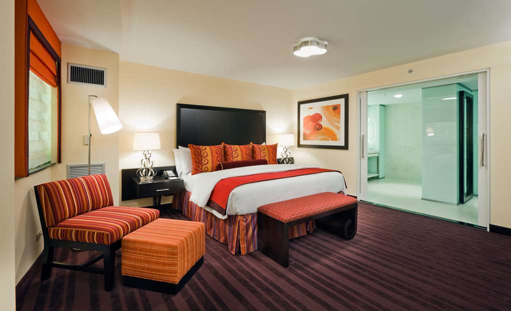 Washington Plaza Hotel - photo 19