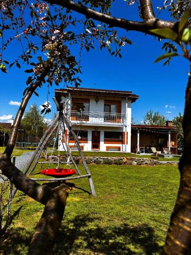 Wanderlust Cottage Avrig — 4-Star Luxury Hotel in Avrig, Romania