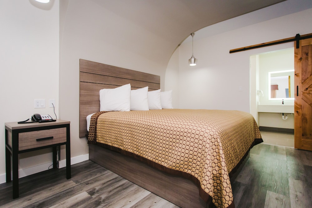 Palace Inn Louetta - photo 13