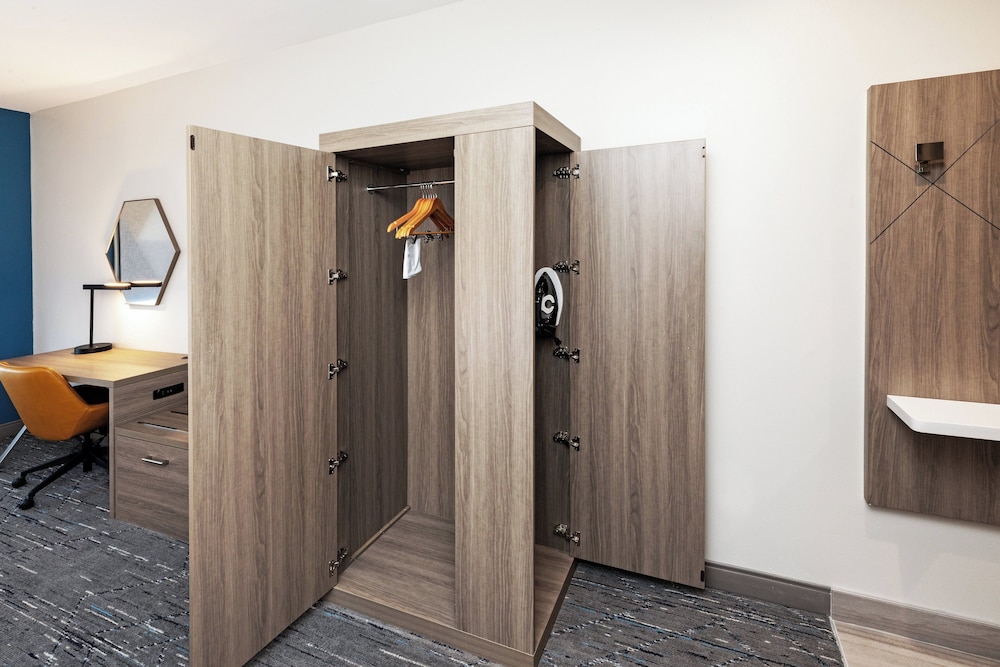Holiday Inn Express & Suites Senatobia I 55 by IHG - photo 19