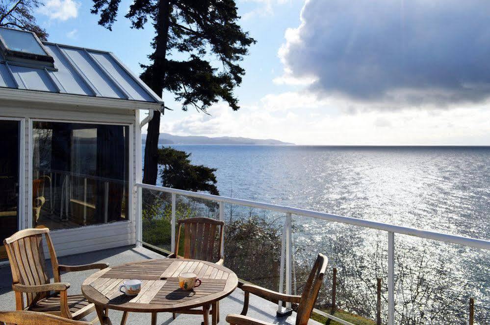 T'Sou ke bye by BC Island Vacation Homes — 4-Star Luxury Hotel in Sooke, Canada