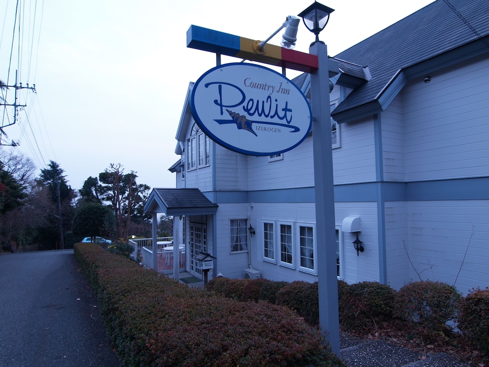 Country Inn Pewit in Ito, Japan
