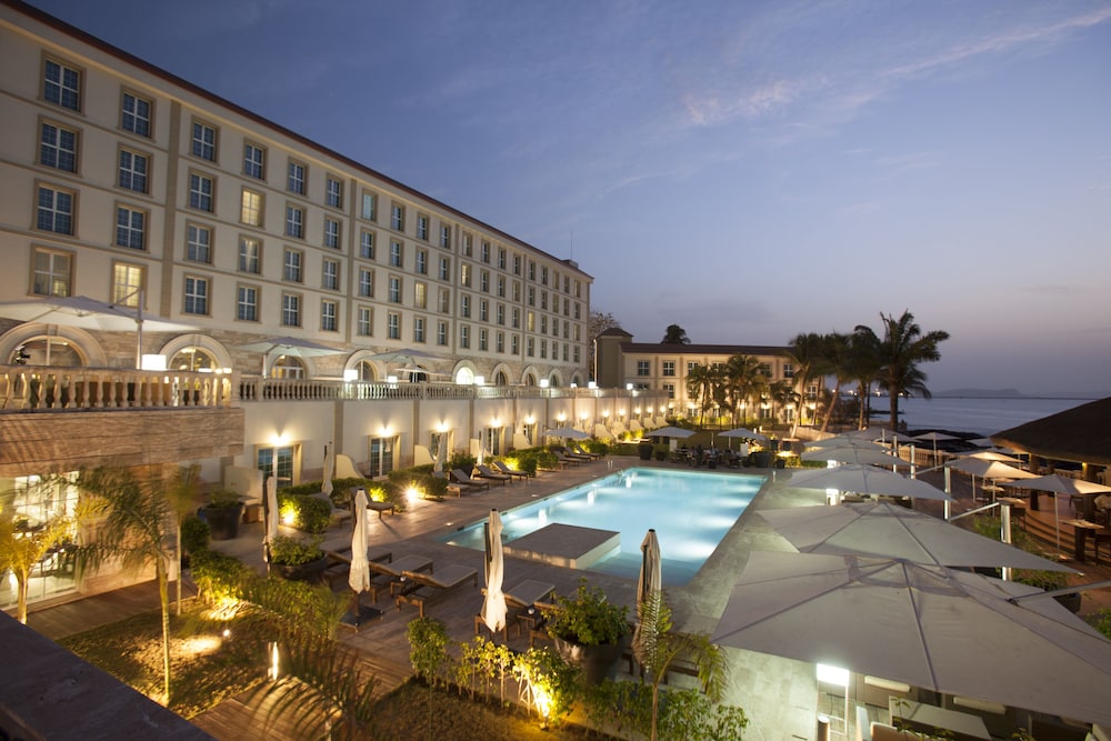 Palm Camayenne — Conakry