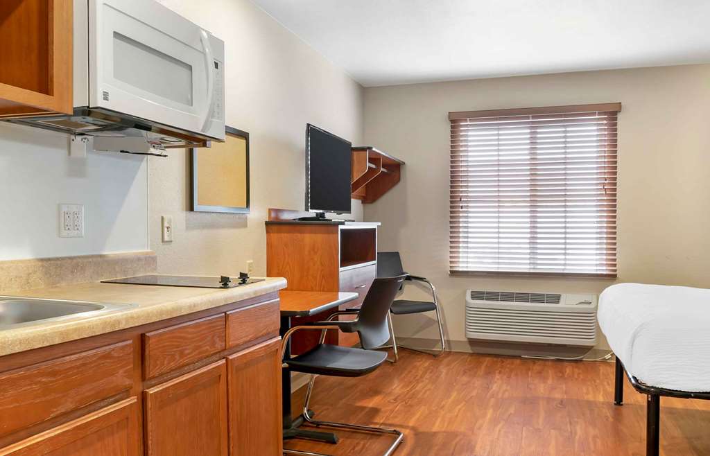 Extended Stay America Select Suites Grand Rapids Wyoming - photo 18