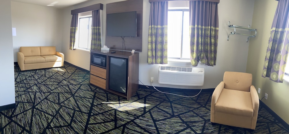 Super 8 by Wyndham York NE - photo 16