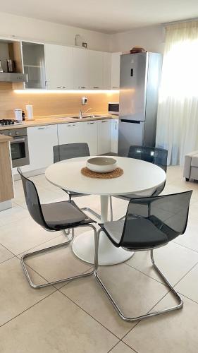100 m from the beach with CABANA and JACUZZI included — 4-Star Luxury Hotel in Lignano Sabbiadoro, Italy