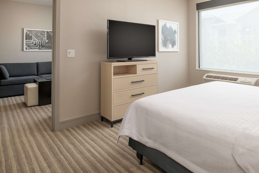 Homewood Suites by Hilton Belmont - photo 8