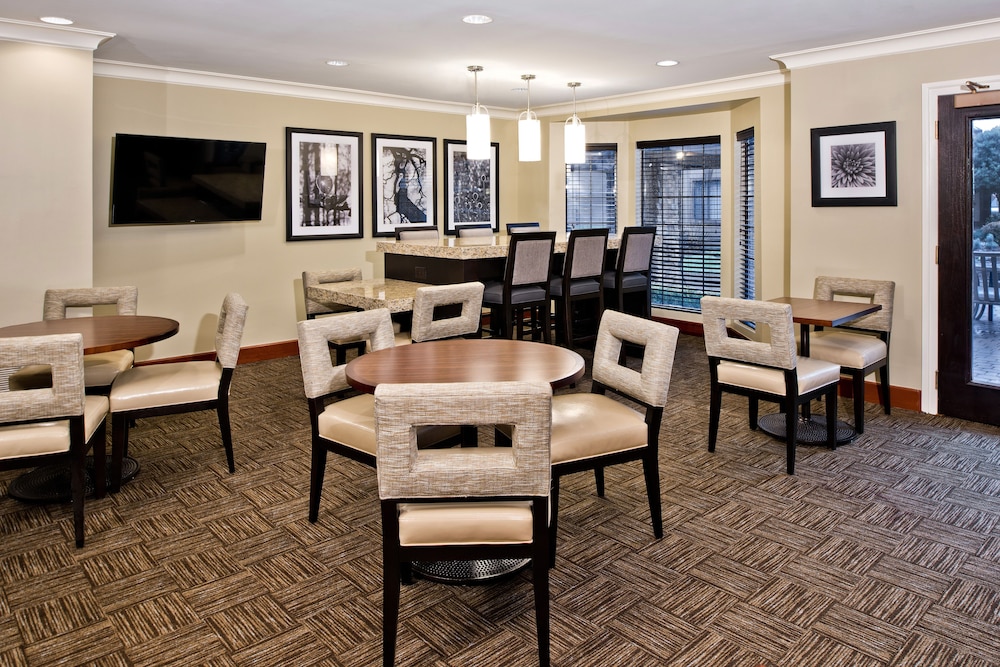 Staybridge Suites Charlotte Ballantyne an IHG Hotel - photo 3