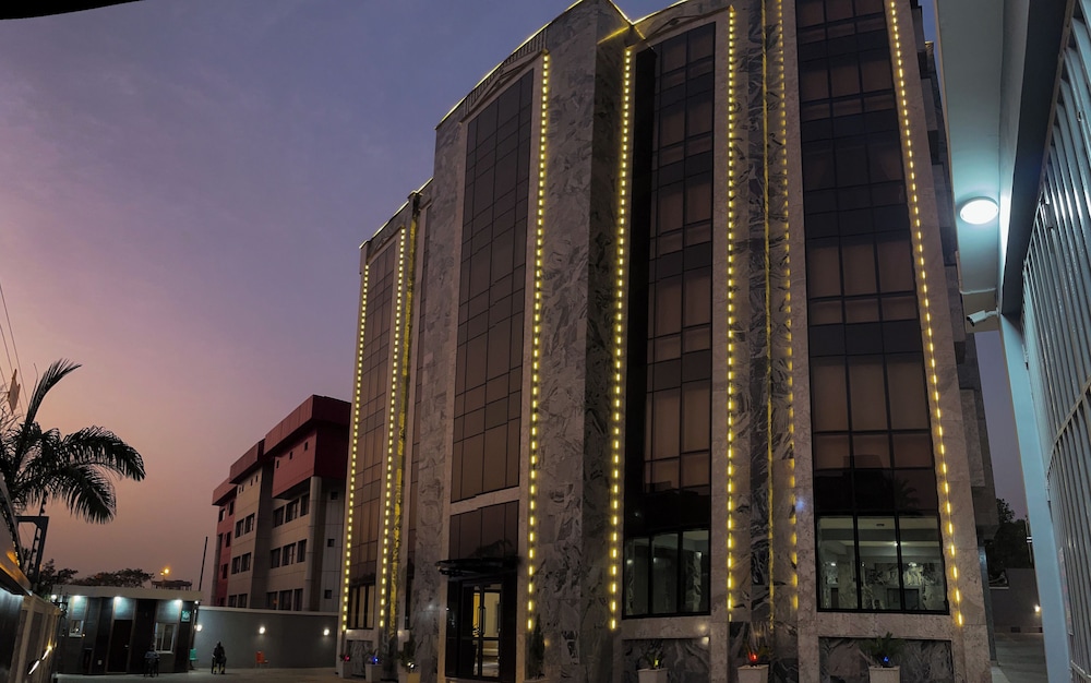 Mini Palace Luxury Suites - last minute hotel in Abuja
