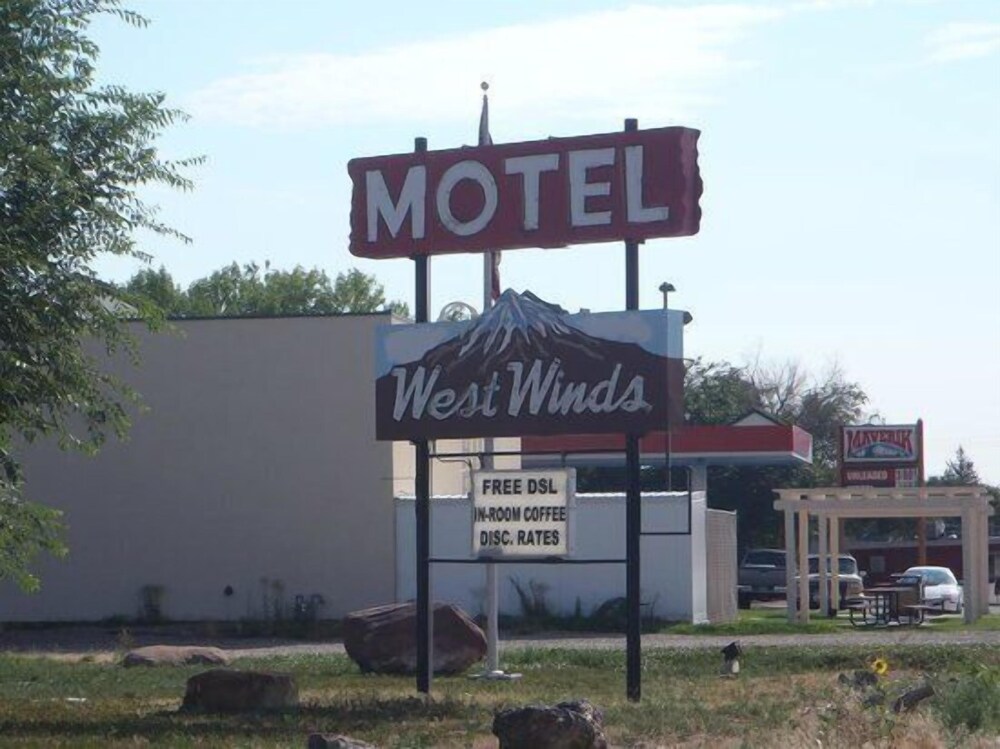 West Winds Motel in Wheatland, United States