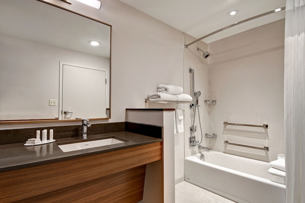 Fairfield Inn & Suites by Marriott Selinsgrove - photo 14